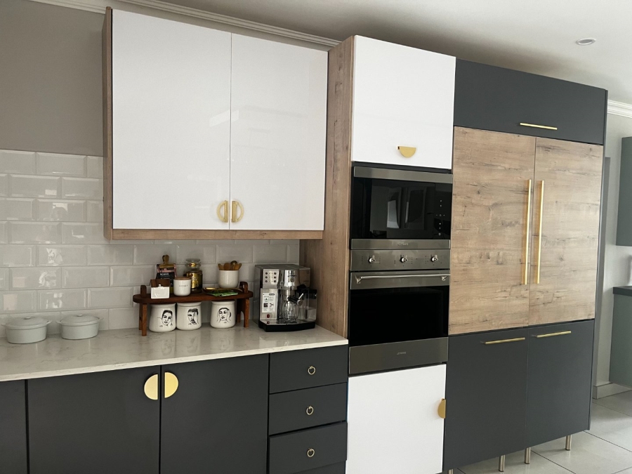 To Let 6 Bedroom Property for Rent in Seasons Lifestyle Estate North West